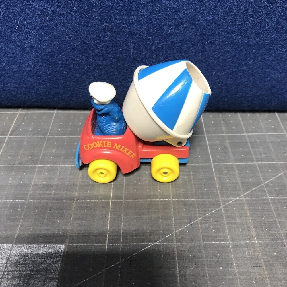 Vintage Playskool 1982 Sesame Street Cookie Monster Car Diecast Cement Mixer Toy